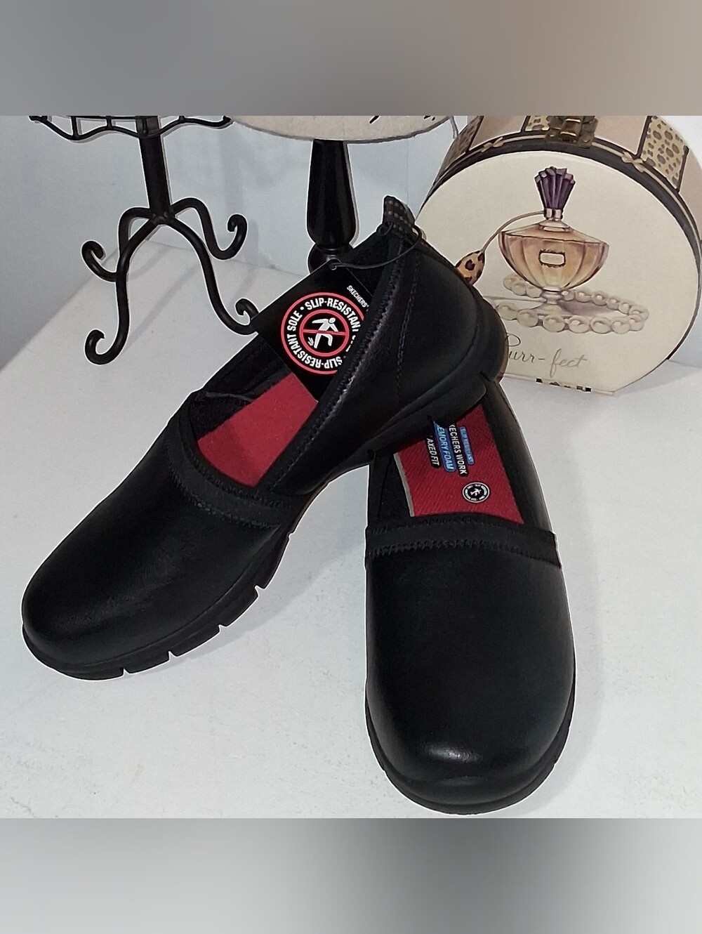 Skechers Women's Black Slip-Resistant Work Shoe Sz 10M NWT